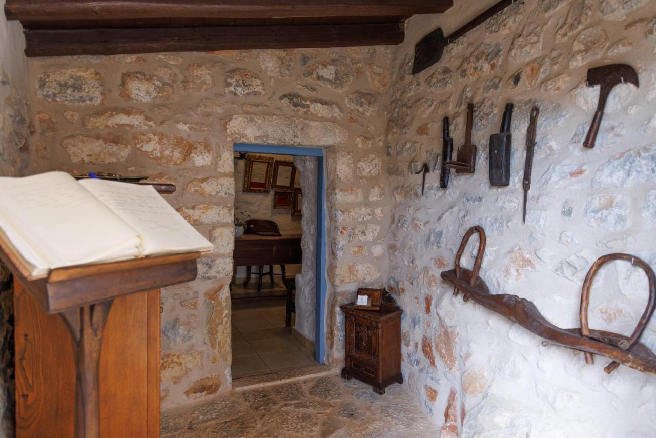 Lithos Stone Suites أريبوليس المظهر الخارجي الصورة