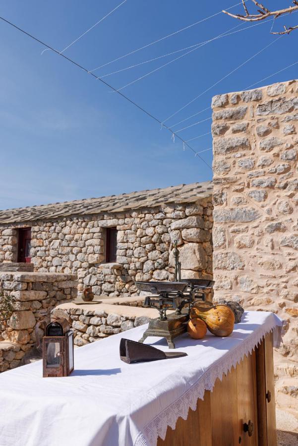 Lithos Stone Suites أريبوليس المظهر الخارجي الصورة