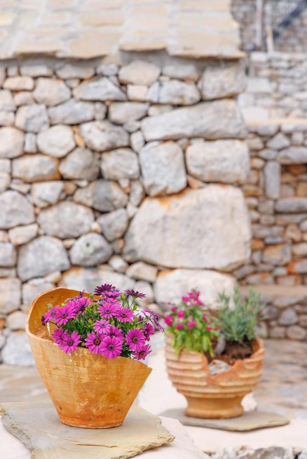 Lithos Stone Suites أريبوليس المظهر الخارجي الصورة